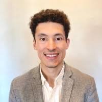 Dr. Andreas Mitchell